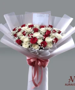 Hand Bouquets - 2 Tone Roses Arrangement