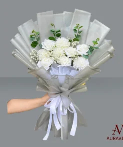 Hand Bouquets – Roses & Chrysant with Baby Breath